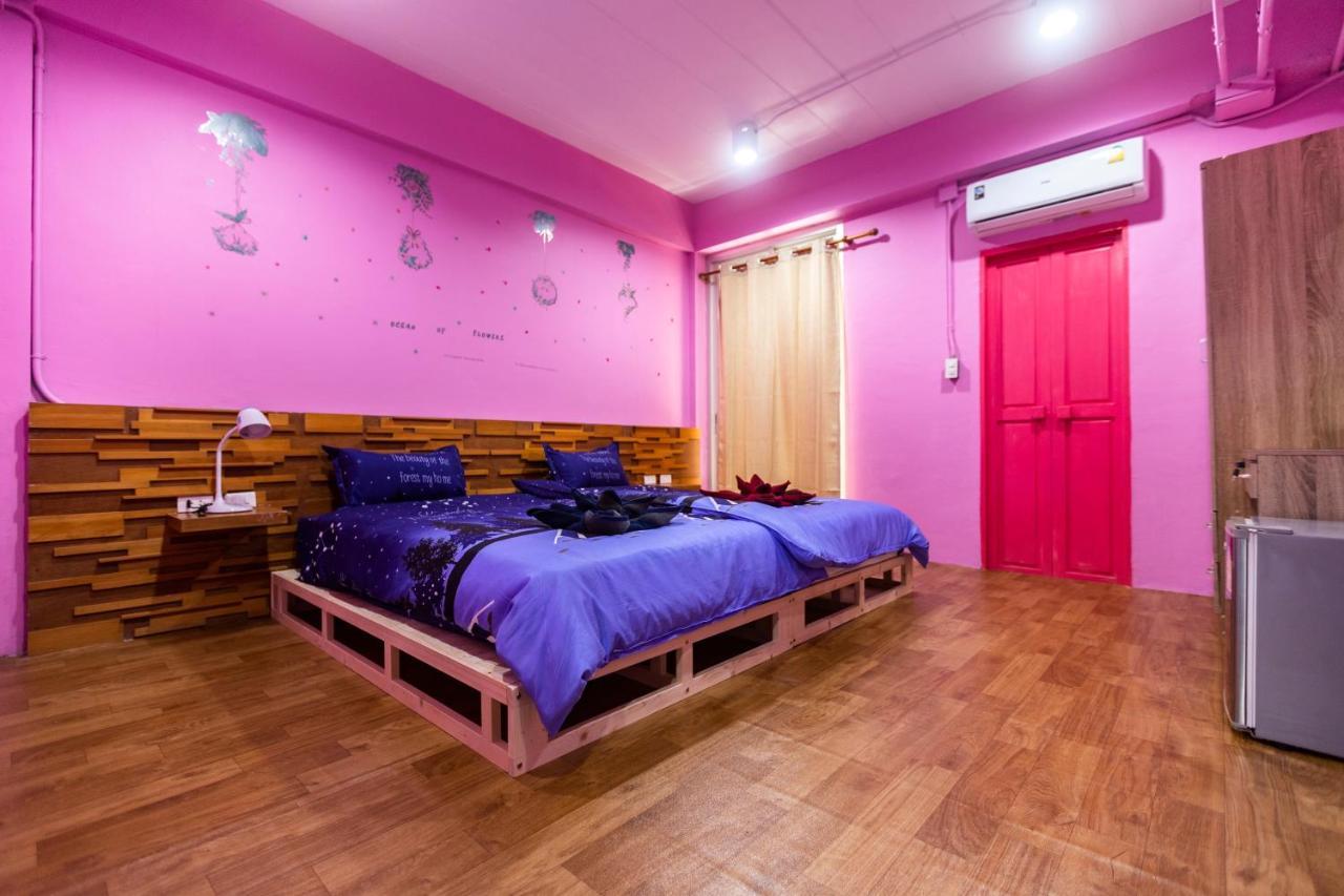 Firefly Phuket Hotel Patong ภายนอก รูปภาพ