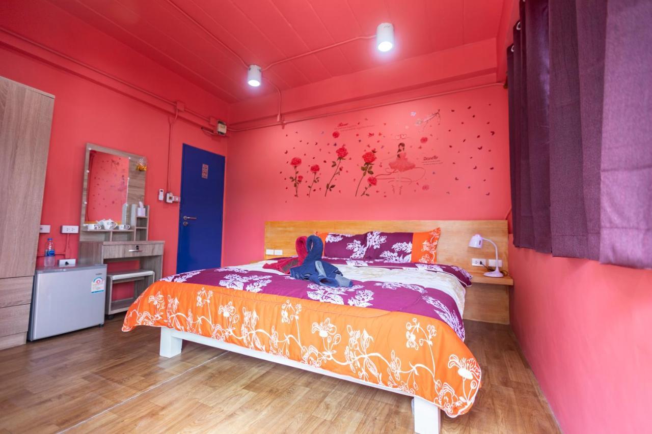 Firefly Phuket Hotel Patong ภายนอก รูปภาพ